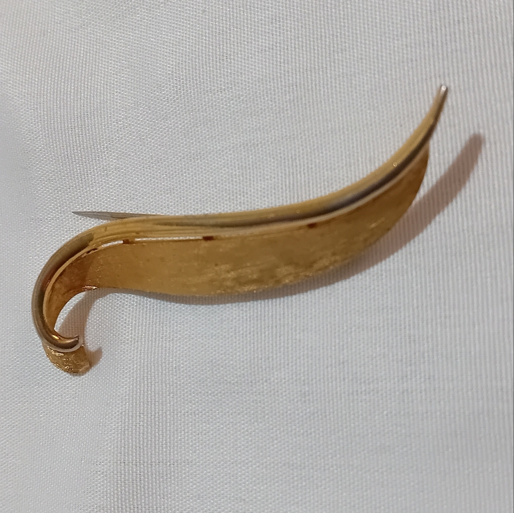 Vintage Boucher Gold Brooch